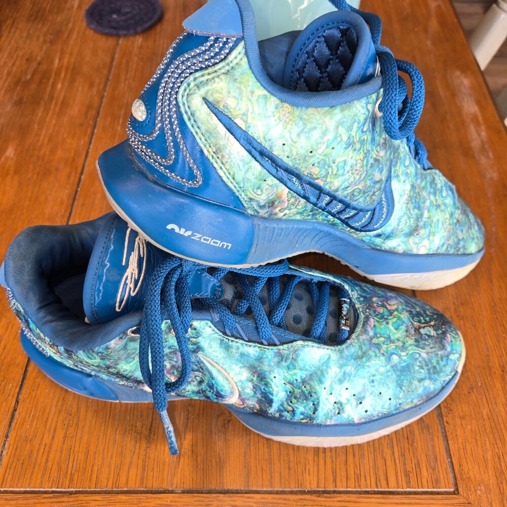 **EVEN** LOWER PRICE** NIKE LaBron James XX21 Abalone Men's Size 9 Shoes - Picture 2 of 7